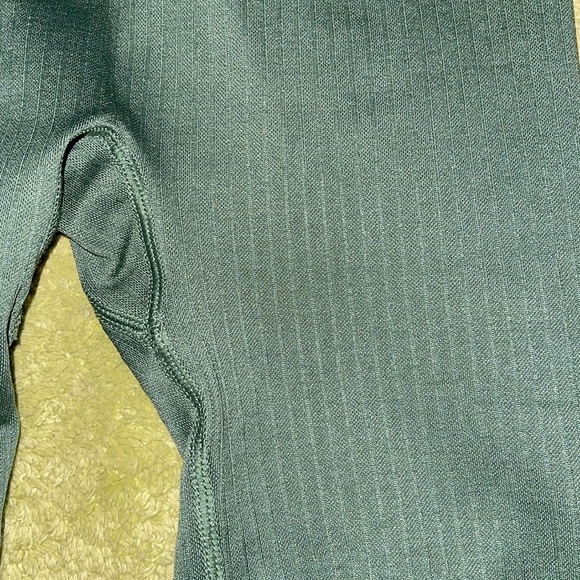 Green PINK Active Leggings - Picture 6 of 6